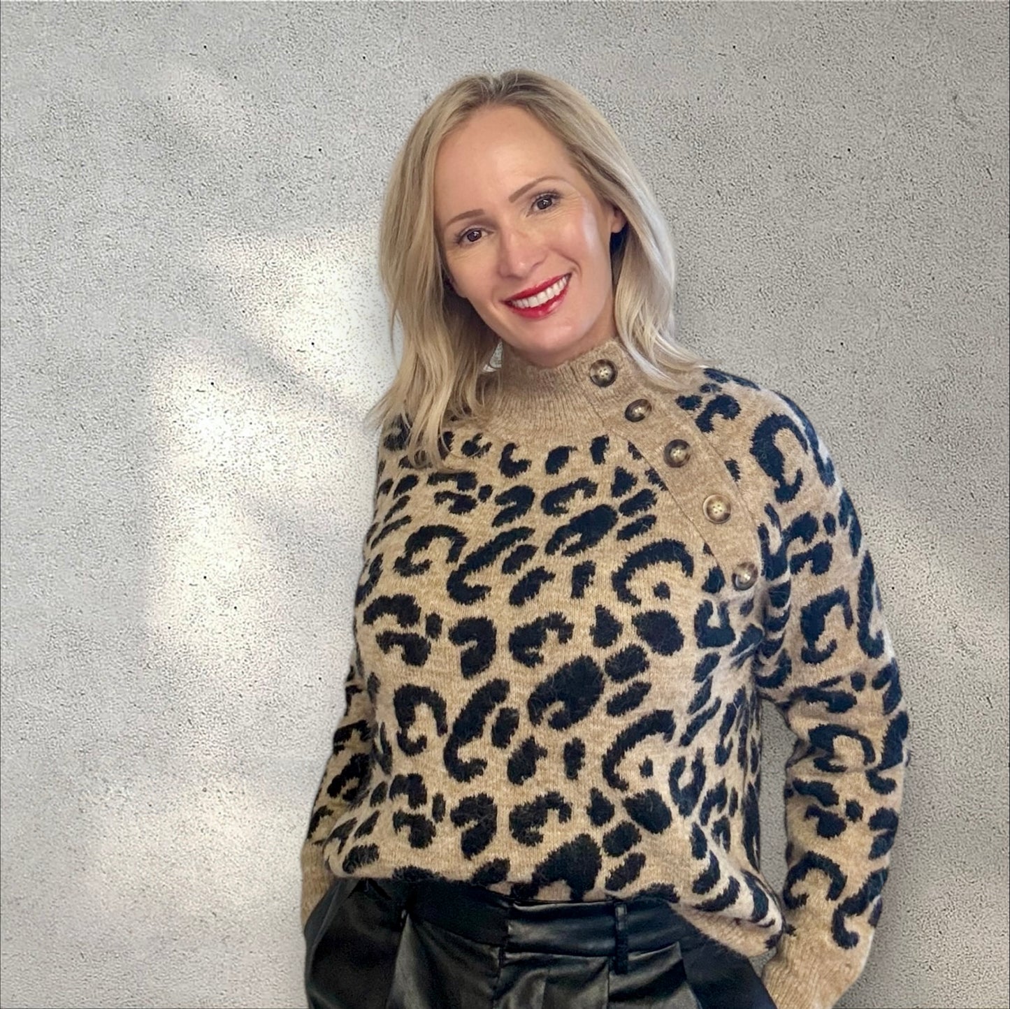 Loe Leopard knit sweater with buttons on the side ONE SIZE